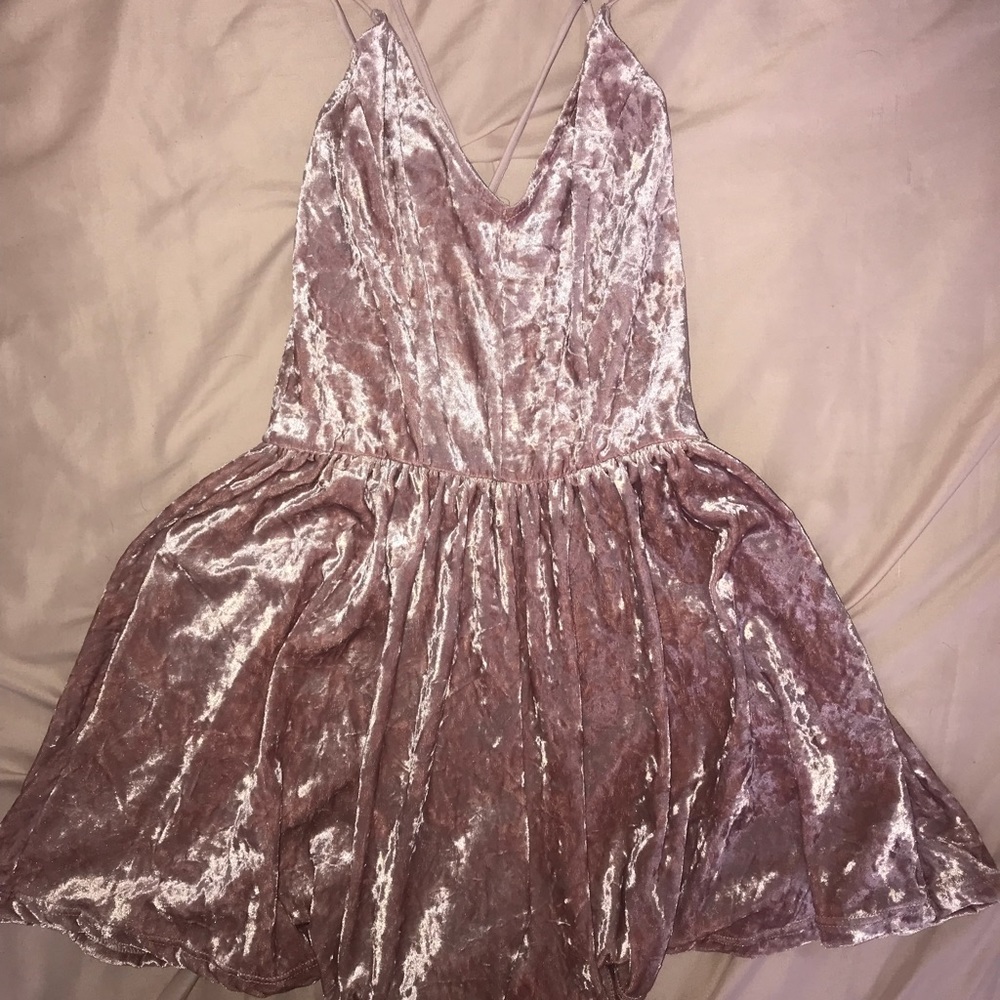 L.A. Hearts pink velvet romper💕